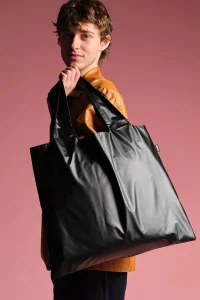 LOQI metallic black bag